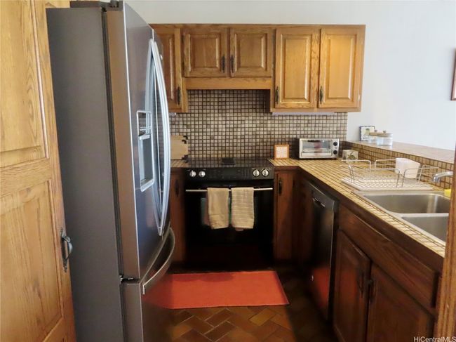 Nice layout kitchen | Image 13