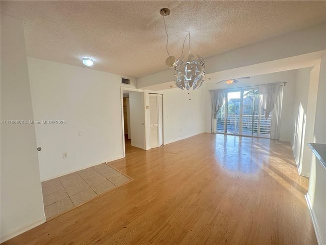 APT-302 - 2731 Ocean Club Blvd, Condo with 2 bedrooms, 2 bathrooms and null parking in Hollywood FL | Image 6