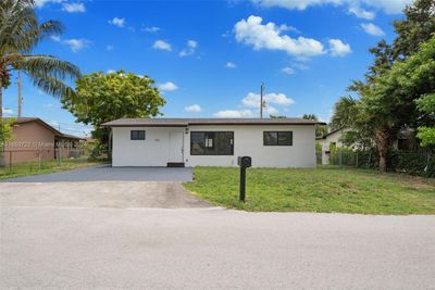 2983 Nw 1st St, House other with 6 bedrooms, 3 bathrooms and null parking in Pompano Beach FL | Image 1