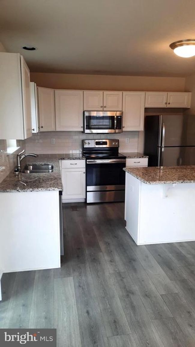 901 Admirals Quay Dr, Townhouse with 3 bedrooms, 3 bathrooms and null parking in MECHANICSBURG PA | Image 4