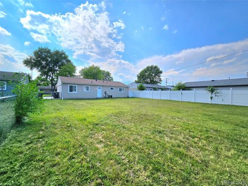 15037 Kerstyn St, Taylor, MI, 48180-4844 | Card Image
