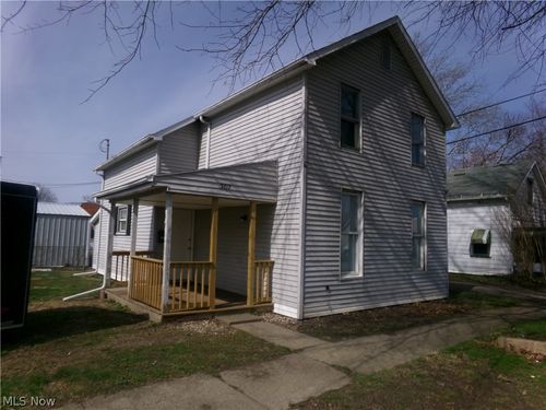 307 N 12th St, Coshocton, OH, 43812-1316 | Card Image