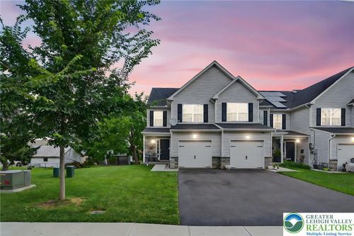 3022 S 3rd St, WHITEHALL, PA, 18052-3209 | Card Image