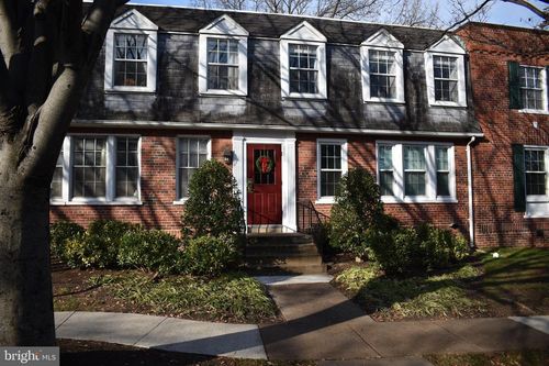 11583-2005 Key Blvd, ARLINGTON, VA, 22201-3432 | Card Image