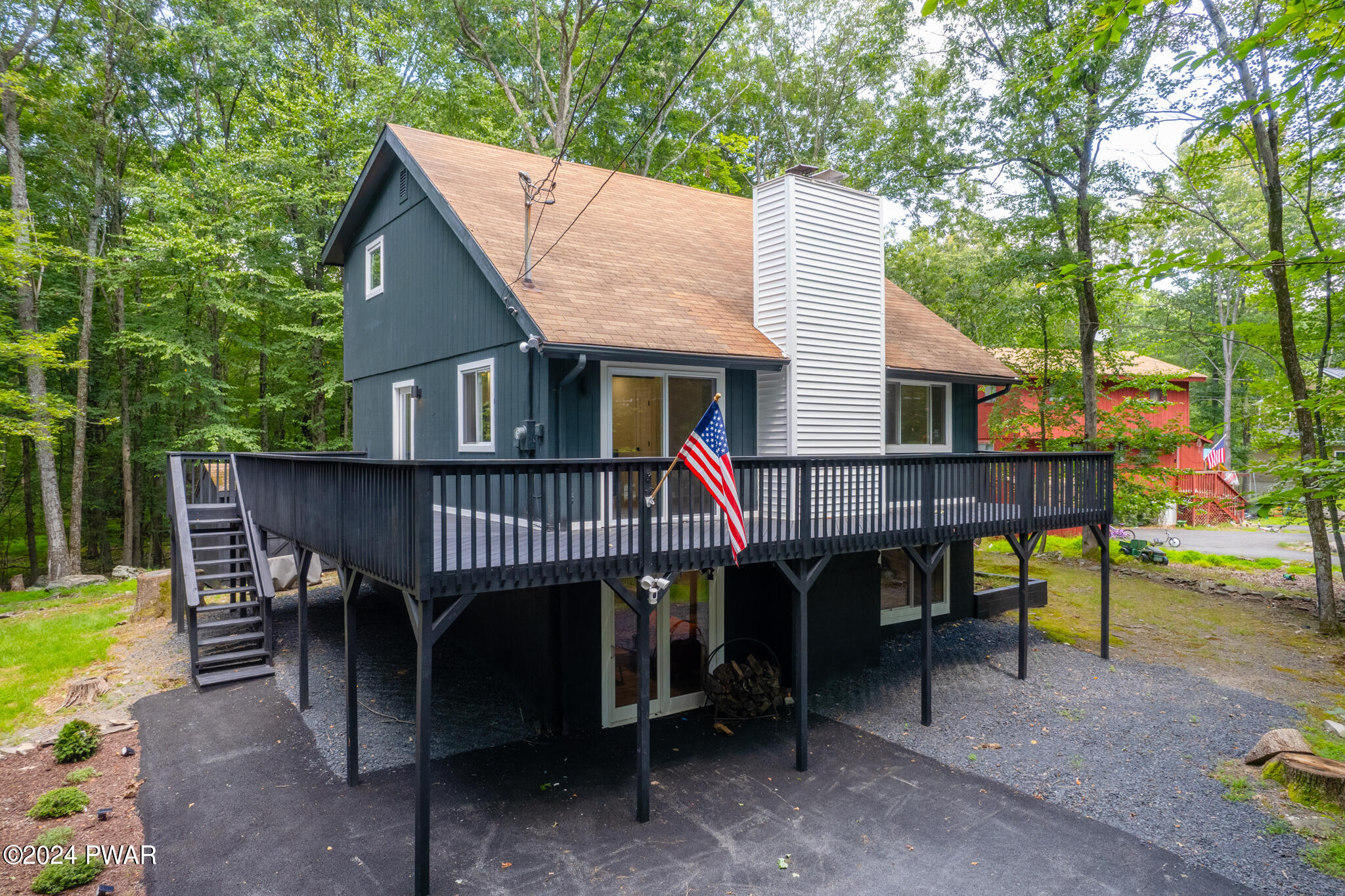 Pine Grove Cir, Milford, PA 18337