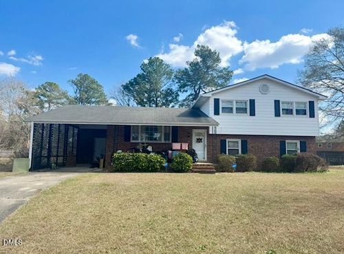 1202 Edward Cir, Spring Lake, NC, 28390-3004 | Card Image