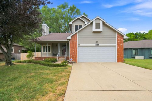 1515 S Spring Hollow Cir, Wichita, KS, 67230 | Card Image