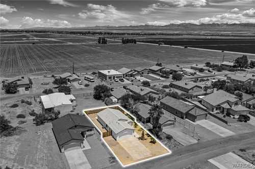 9762 S Kingman Dr, Mohave Valley, AZ, 86440-9462 | Card Image