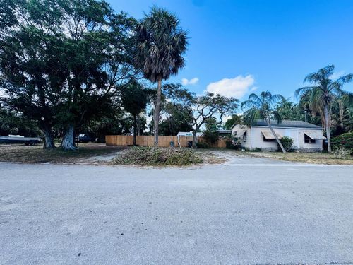 2835 Nokomis Avenue, West Palm Beach, FL, 33409 | Card Image