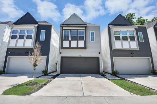 318 Neyland St, Houston, TX, 77022-4662 | Card Image