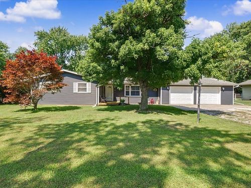 106 Bruce St, Villa Grove, IL, 61956-9710 | Card Image