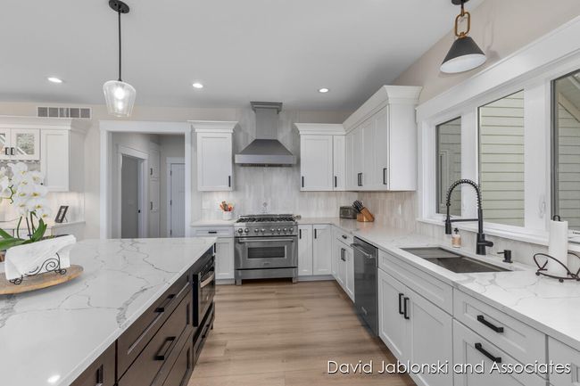9410 Sanborn Ave Se, House other with 3 bedrooms, 3 bathrooms and null parking in Alto MI | Image 17