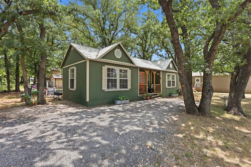 5727 Arkansas Trl, Granbury, TX, 76048-3107 | Card Image