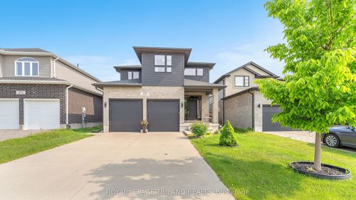 500 Sophia Cres, London, ON, N6G0T5 | Card Image