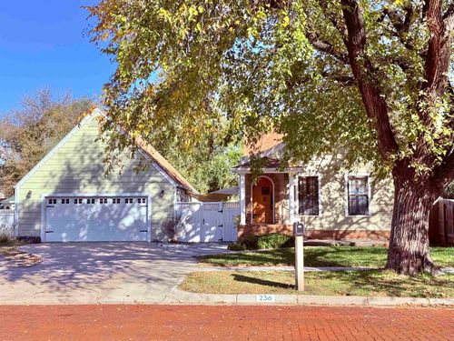 236 W A Ave, Kingman, KS, 67068-1307 | Card Image