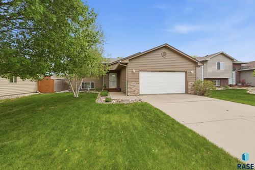 5605 W Rebecca St Street, Sioux Falls, SD, 57106 | Card Image