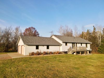 3508 Grundy Rd, House other with 3 bedrooms, 3 bathrooms and 5 parking in TOMAHAWK WI | Image 1