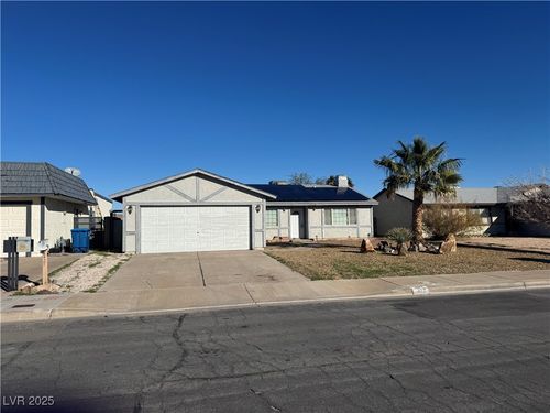 427 La Jolla Dr, Henderson, NV, 89015-6043 | Card Image