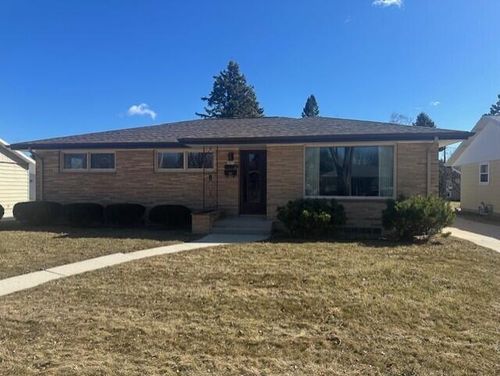 2833 S 17th Street, Sheboygan, WI, 53081 | Card Image