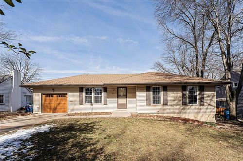 840 Sunset Avenue, Liberty, MO, 64068 | Card Image