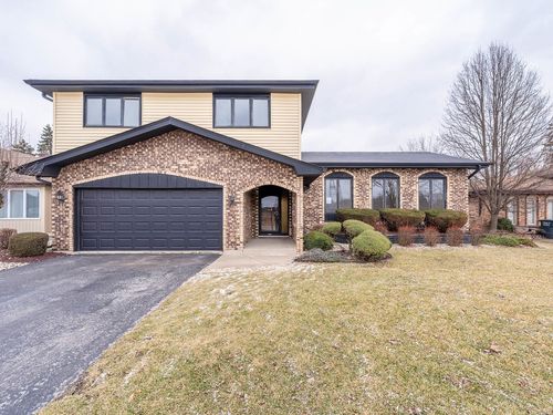 18549 Olde Farm Rd, Lansing, IL, 60438-2559 | Card Image