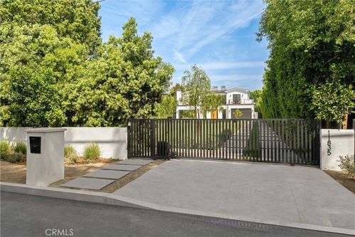 11835 Kling St, Valley Village, CA, 91607 | Card Image
