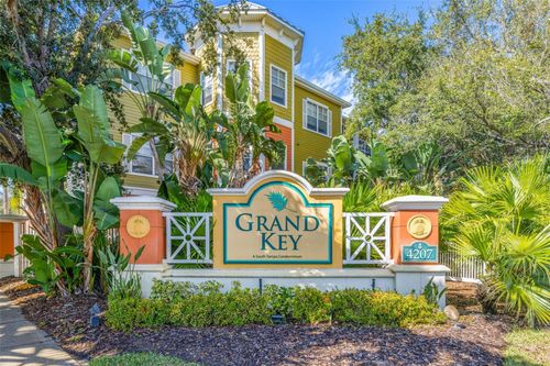 unit-4305-4207 S Dale Mabry Hwy, TAMPA, FL, 33611-1434 | Card Image