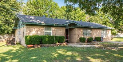 2810 N Robin Street, House other with 4 bedrooms, 2 bathrooms and null parking in McAlester OK | Image 1