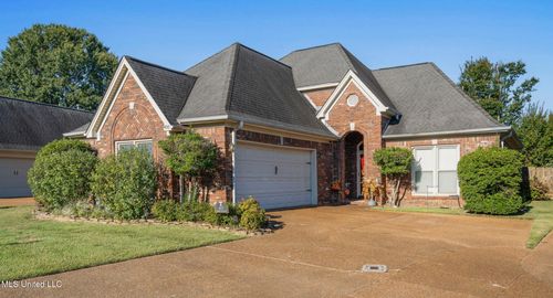 457 Fairway Oaks Dr, Hernando, MS, 38632-7283 | Card Image