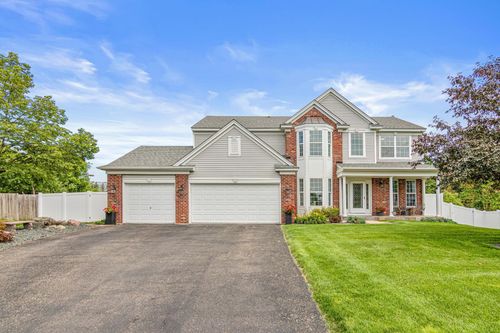935 Earley Lake Pl, Burnsville, MN, 55306-6202 | Card Image
