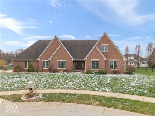 1752 Thistle Ct, Avon, IN, 46123-7141 | Card Image