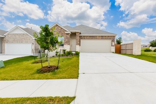 202 Cibolo Creek Loop, Bastrop, TX, 78602-2249 | Card Image