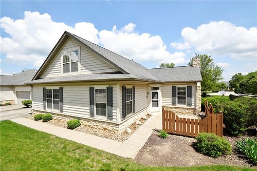 1004 Saint Andrews Dr, Washington, PA, 15301-2783 | Card Image