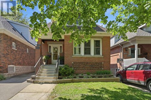 146 Park Row S, Hamilton (Delta), ON, L8K2J8 | Card Image