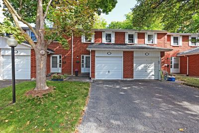 7 Norris Way, Condo with 3 bedrooms, 2 bathrooms and 2 parking in Thornhill ON | Image 1