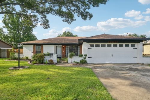 8432 Glenann Dr, North Richland Hills, TX, 76182-4116 | Card Image