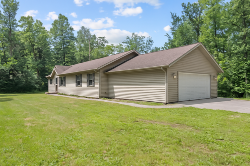 19551 80th Ave, Milaca, MN, 56353-3140 | Card Image