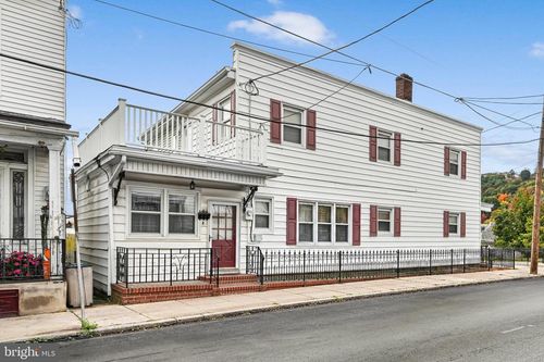 200 W Lloyd Street, SHENANDOAH, PA, 17976 | Card Image