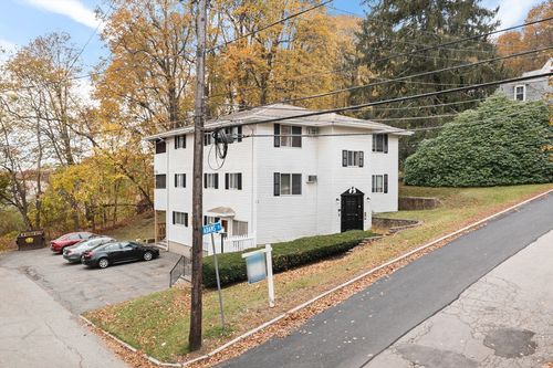 2 Adams St, Marlborough, MA, 01752-2875 | Card Image