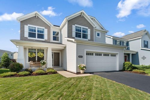 18135 Gladstone Trl, Lakeville, MN, 55044-2236 | Card Image