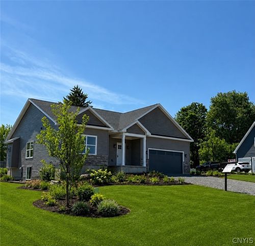 216 Lexi Ln, Baldwinsville, NY, 13027-8259 | Card Image