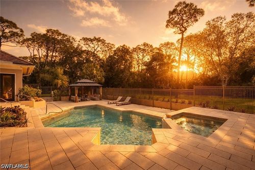 6656 Trail Blvd, NAPLES, FL, 34108-2903 | Card Image