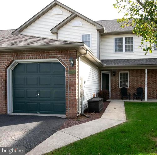 528 Gamma Dr, WERNERSVILLE, PA, 19565-9232 | Card Image