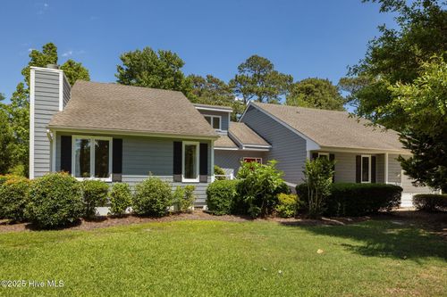 304 Lord Granville Dr, Morehead City, NC, 28557-8956 | Card Image