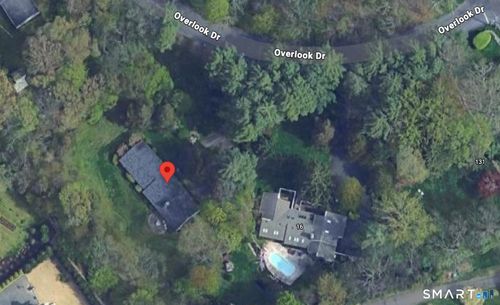 24 Overlook Dr, New Canaan, CT, 06840-6825 | Card Image