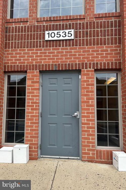 101-10535 Crestwood Dr, MANASSAS, VA, 20109-4417 | Card Image