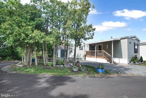 325 Bordic Rd, READING, PA, 19606-3606 | Card Image
