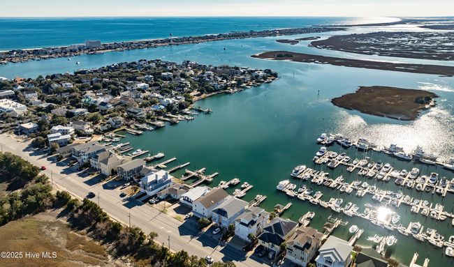 B - 440 Causeway Dr, Condo with 3 bedrooms, 3 bathrooms and 1 parking in Wrightsville Beach NC | Image 5