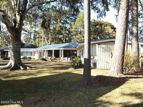 6890 Us Highway 701 N, Elizabethtown, NC, 28337-6926 | Card Image