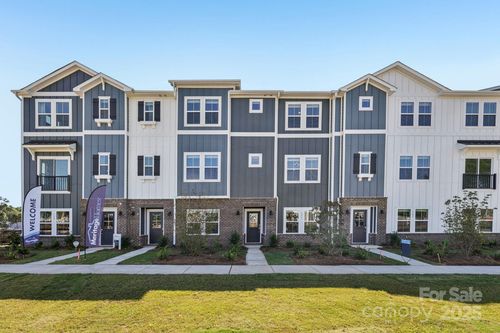 135 Kona Ln, Fort Mill, SC, 29708-9532 | Card Image